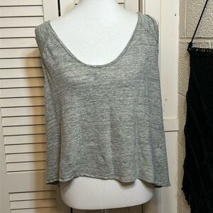 CASHMERE & CUPCAKES M linen funky gray speckled tank with open back